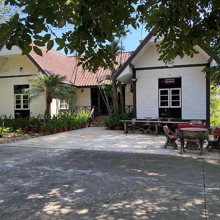 Rs Phong Riverside Resort Khon Kaen Esterno foto