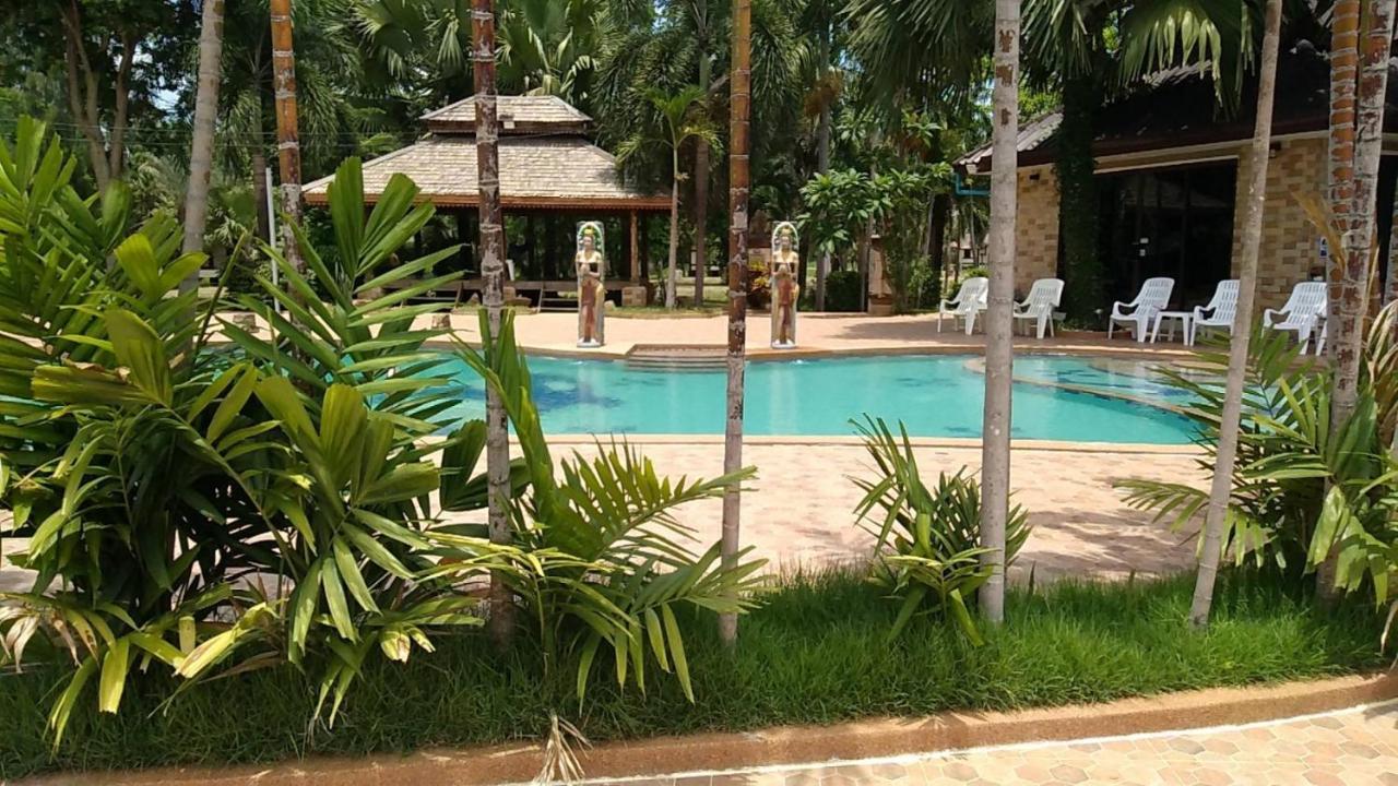 Rs Phong Riverside Resort Khon Kaen Esterno foto