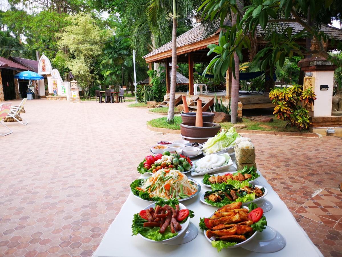 Rs Phong Riverside Resort Khon Kaen Esterno foto