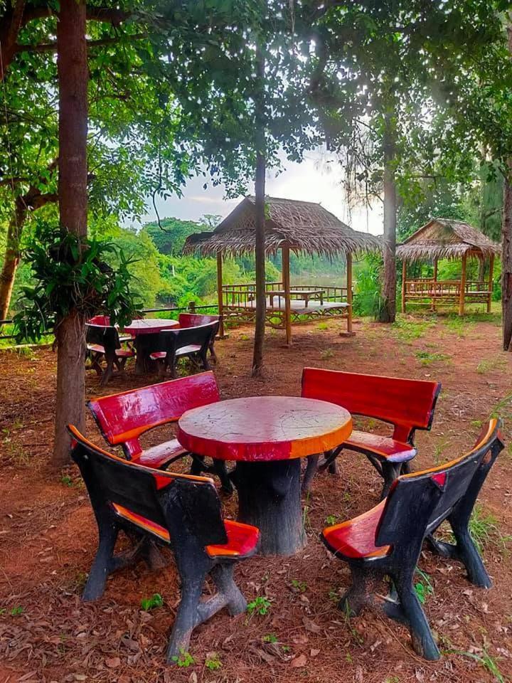 Rs Phong Riverside Resort Khon Kaen Esterno foto