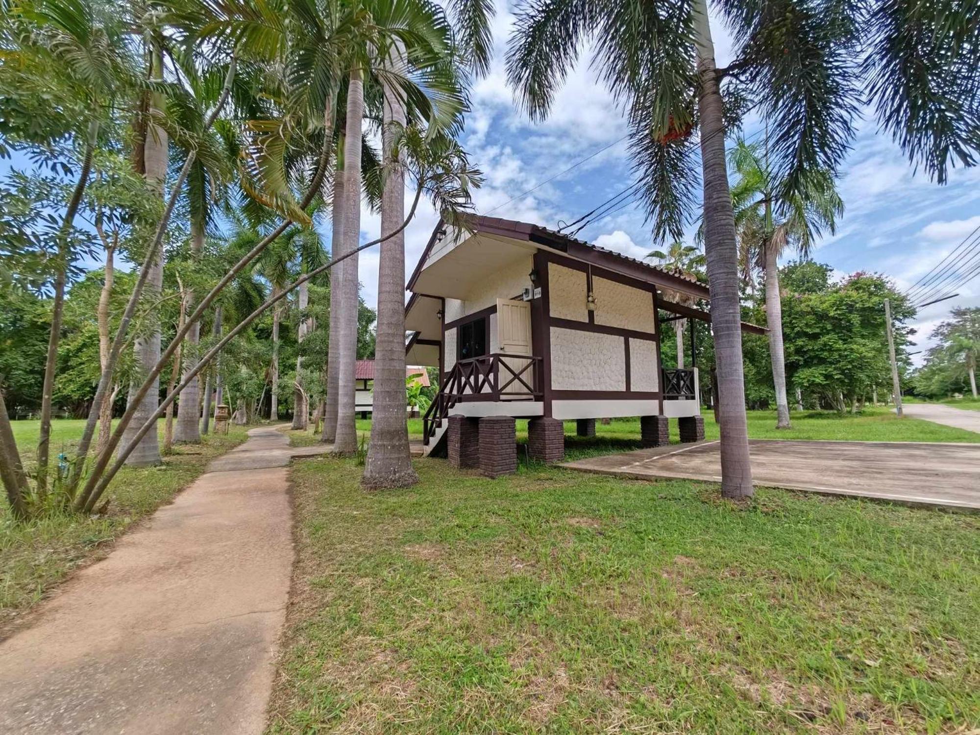 Rs Phong Riverside Resort Khon Kaen Esterno foto