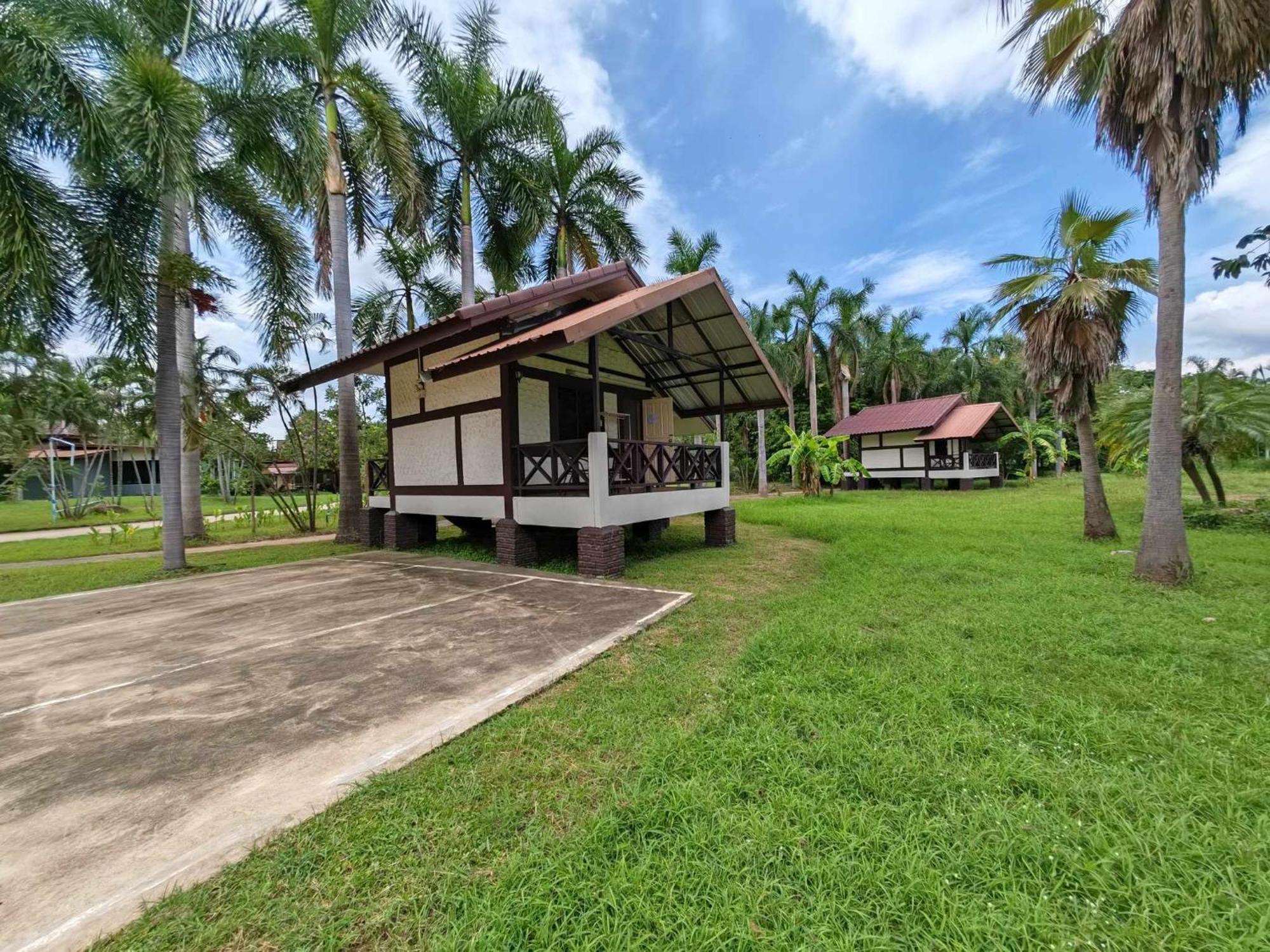 Rs Phong Riverside Resort Khon Kaen Esterno foto
