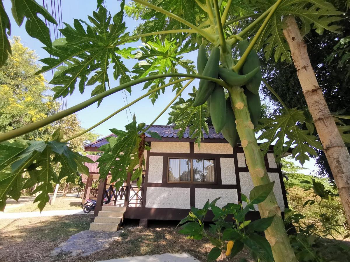 Rs Phong Riverside Resort Khon Kaen Esterno foto